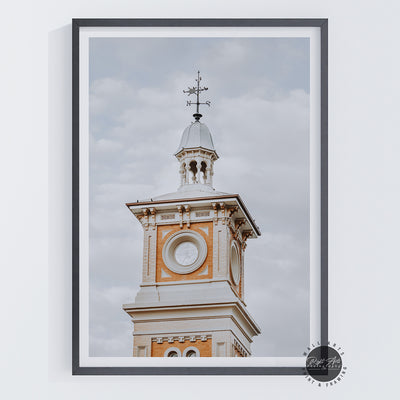 ALBURY CLOCK