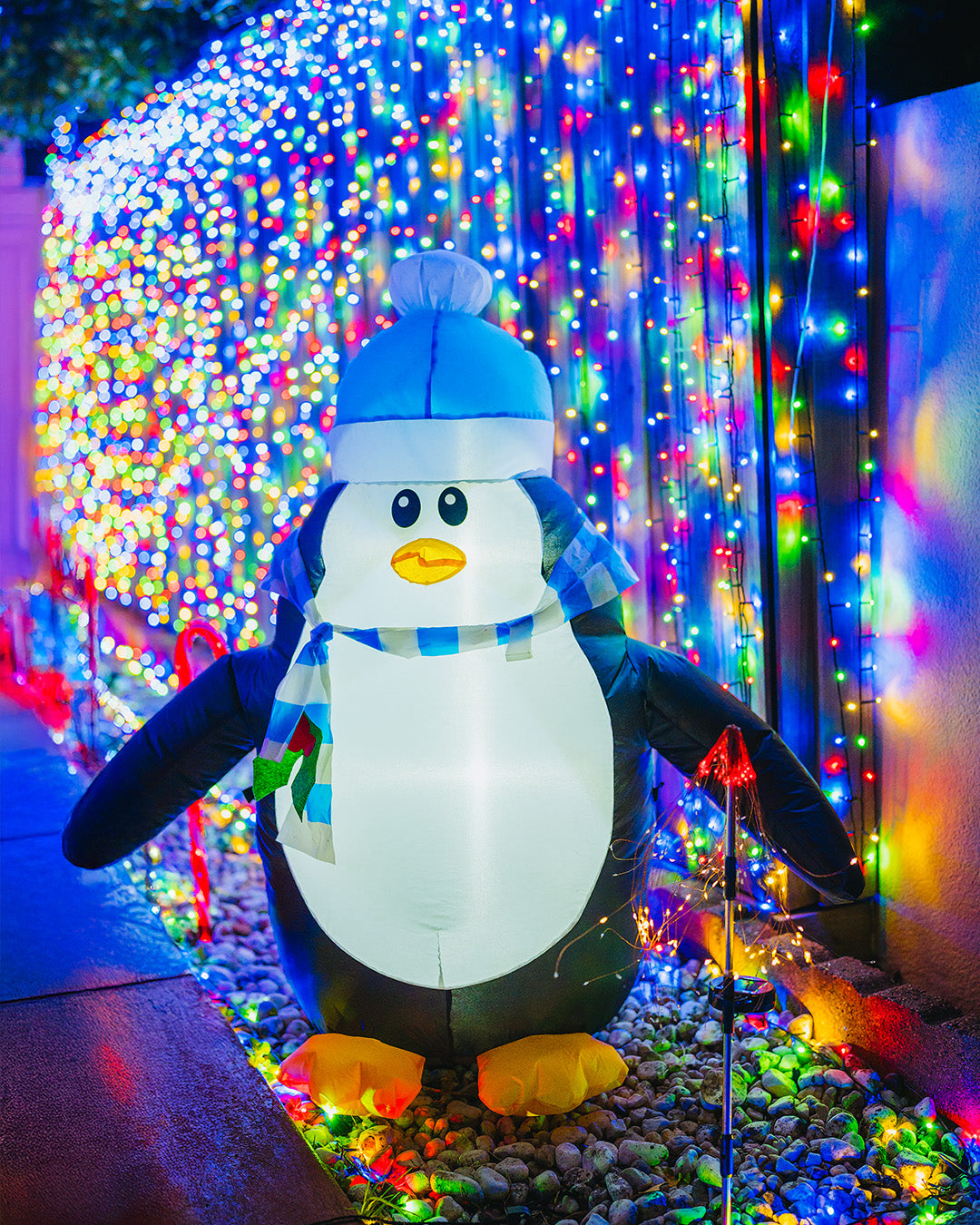 CHRISTMAS INFLATABLE PENGUIN